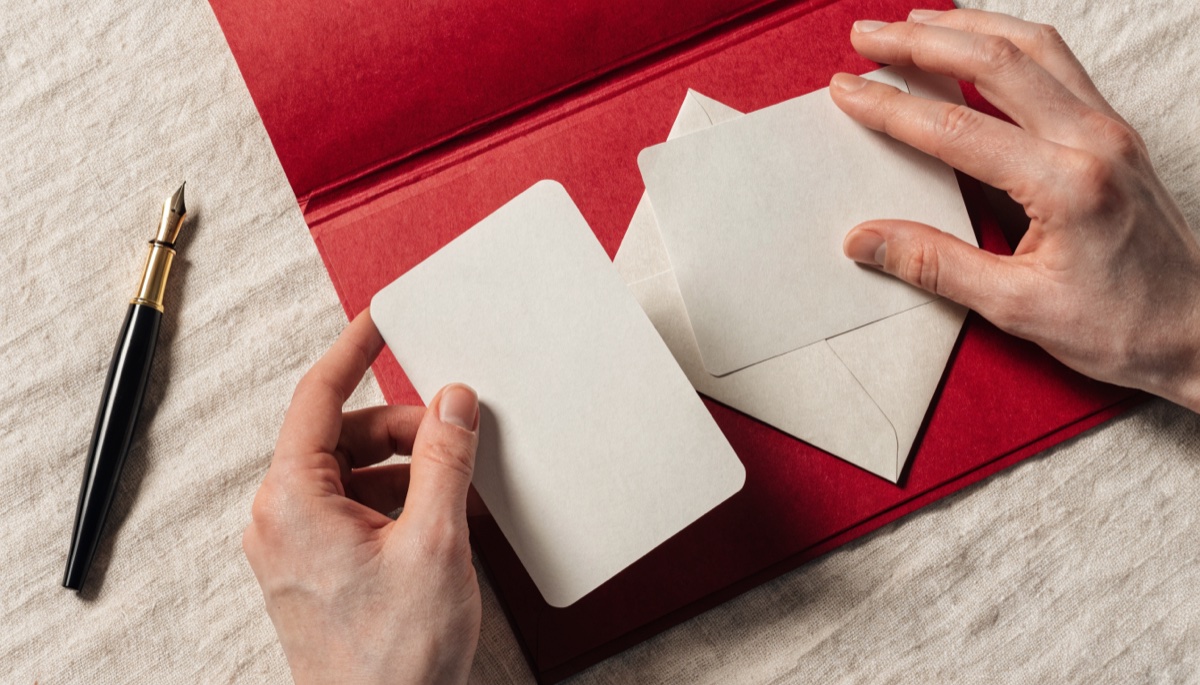 Credentials and reference letters organised in a folder